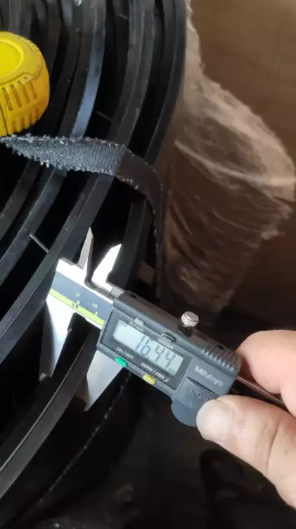 AH159534 FLAT BELT, CENTER DRAPER BELT ASSY Fits JD COMBINE, PLATFORM (CUTTING) 925D; 936D; 930D