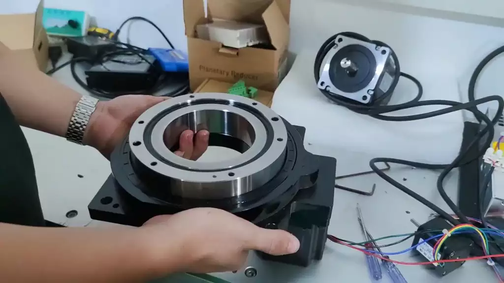 TH200 Hollow Rotary Actuator Rotating Platform Table With High Precision Planetary Gearbox