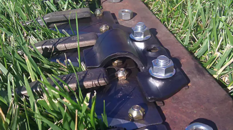 Spare Parts Hold Down Clip 71346158