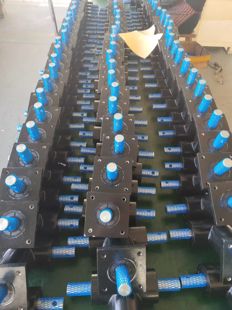 Gearbox for Trailer Stabilizer Parking Support