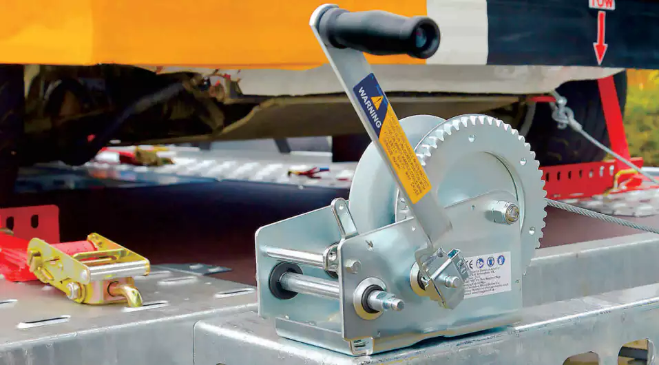 10,000-lb. Truck SUV Winch Kit with Remote Control