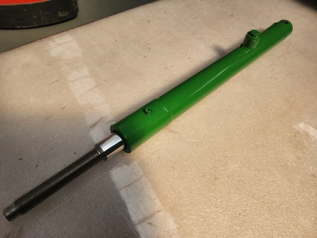 John Deere Hydraulic Cylinder Replacement 6-071-05