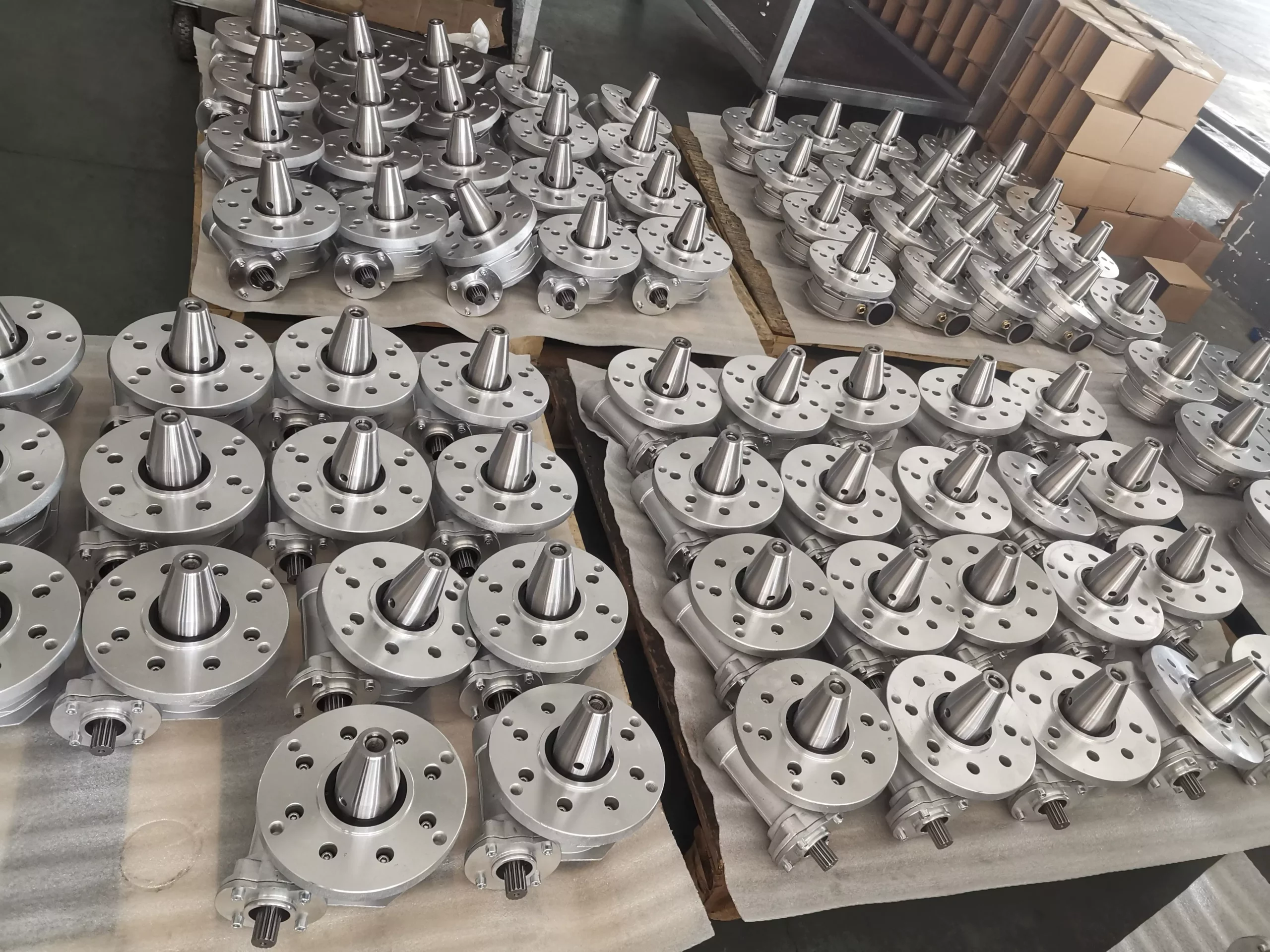 Concrete Mixing Gearbox Reducer For Cement Mixer With Bullet Head Shape Output