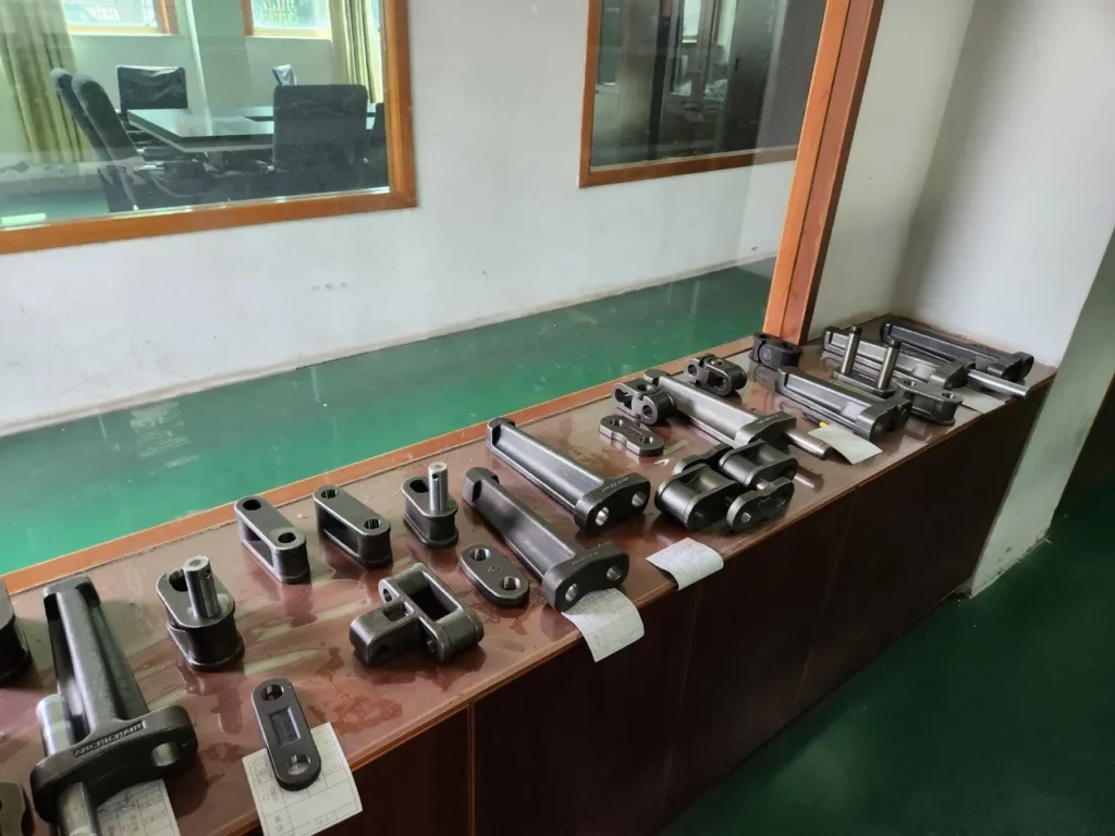 Replacement of Cincinnati DA-515 Conveyor Chains for Mining