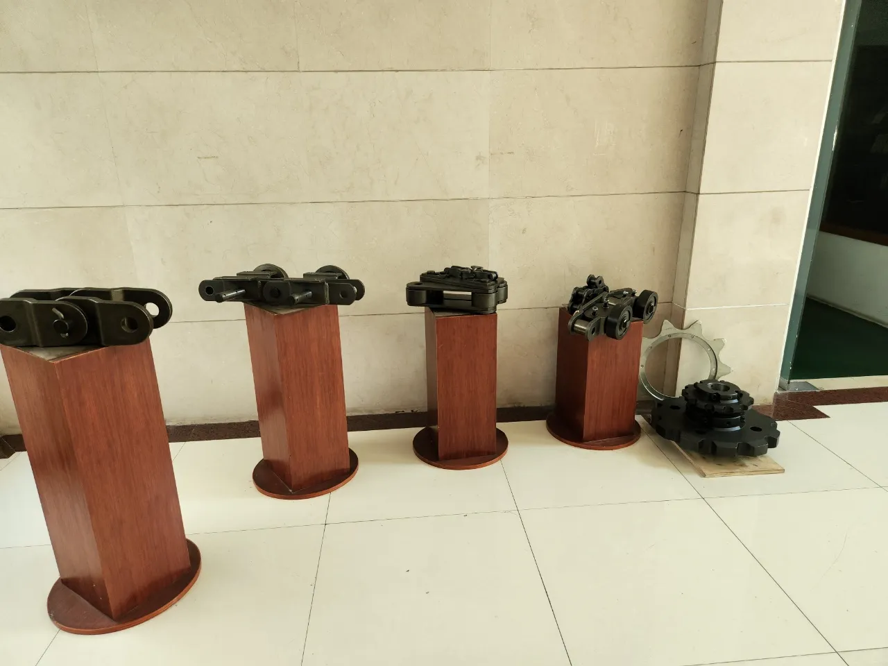 Replacement Of Thiele Sprocket Rings / Assemblies For Mining