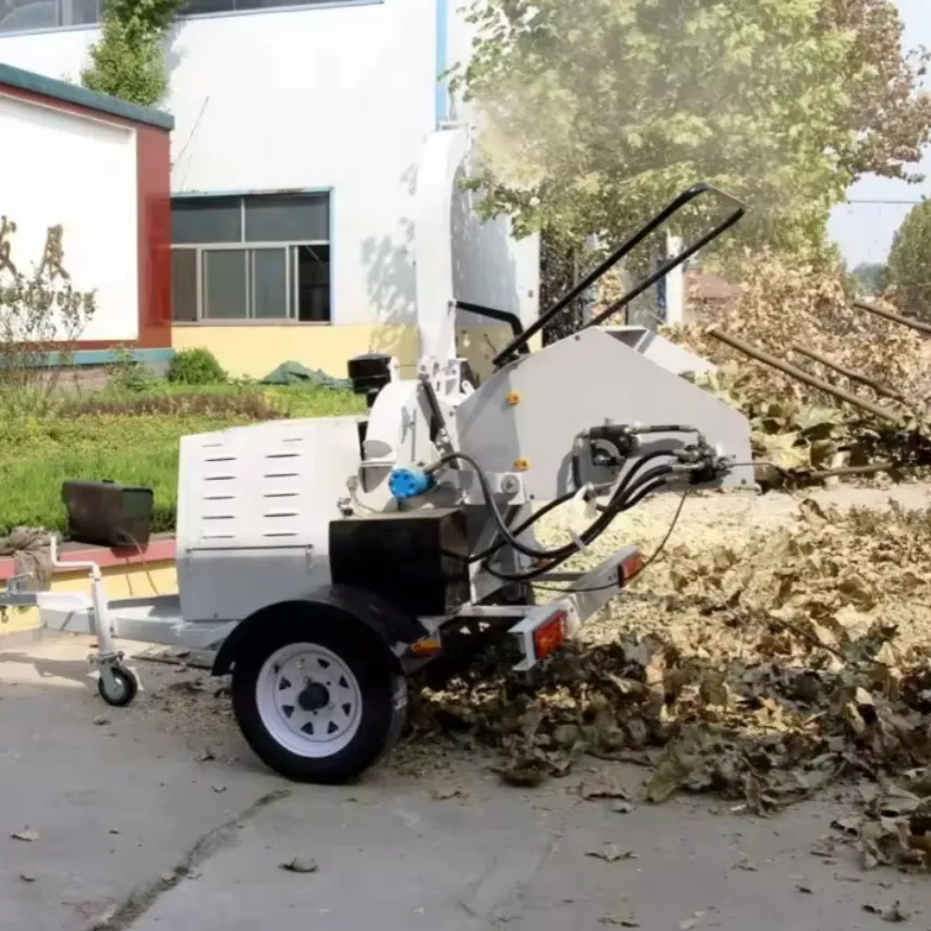 Chipper & Shredder for Chipping Wood into Pieces