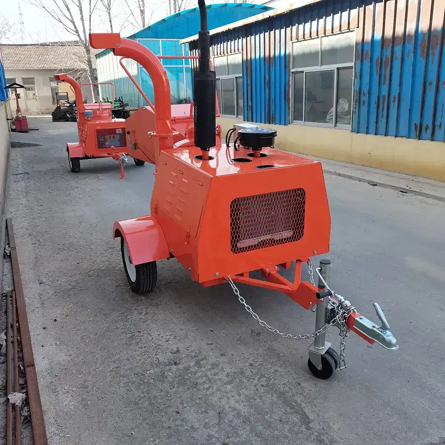 Gasoline Wood Chipper Shredder for Chipping Wood into Pieces