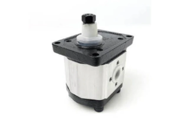 tractor hydraulic gear pump replacement of FLAT 480