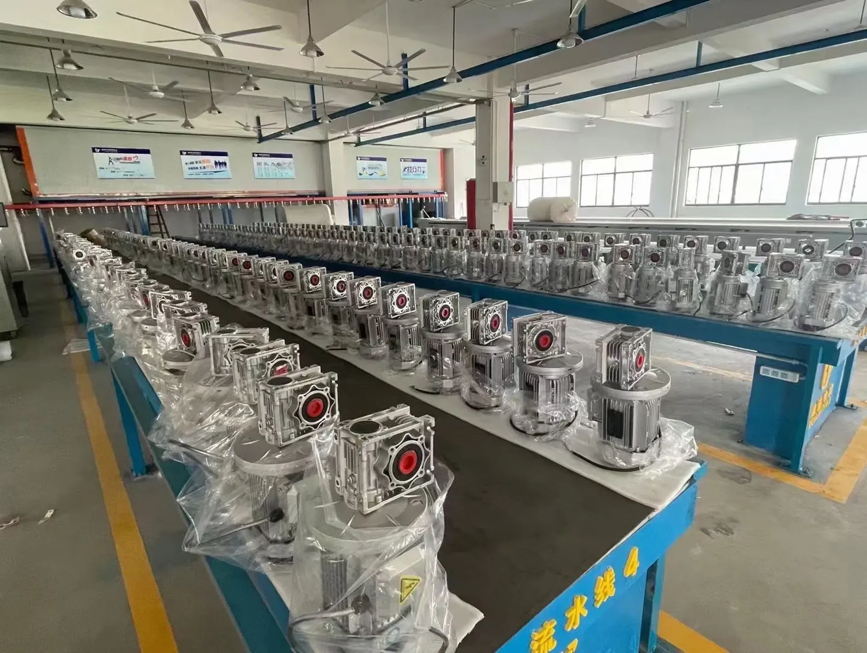 PC+RDF-NMRV Worm Gearbox with Pre-stage Helical Gear Unit