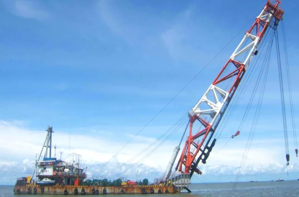 Pile Driving Barge Luffing Cylinder