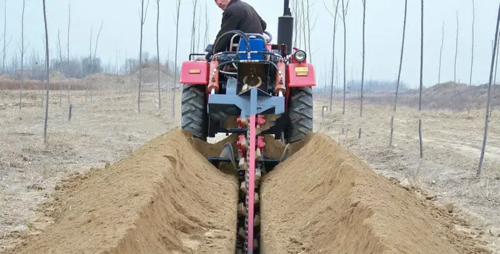 Double Chain Tractor PTO Driven Trencher for Digging Ditch