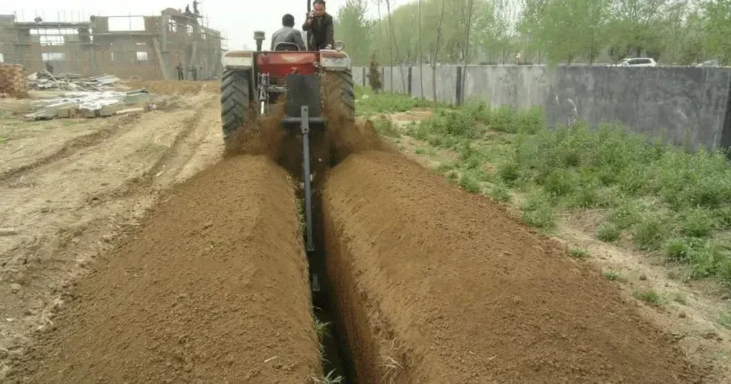High Quality Tractor PTO Driven Trencher for Digging Ditch