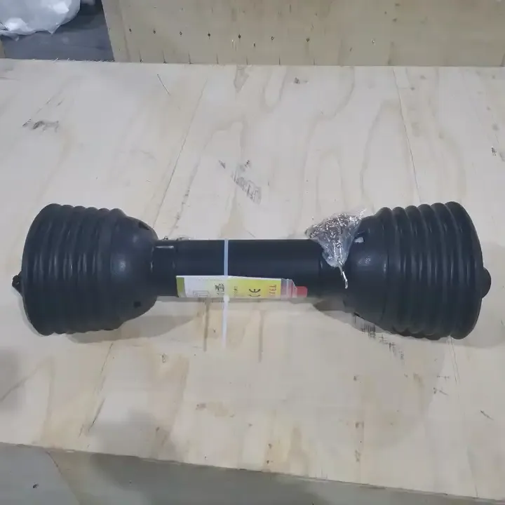 Combine Harvester Kubota PTO Shafts 80hp 1600 T8 PTO Shaft with Shear Bolt Yoke Yellow and Black Safety Cover