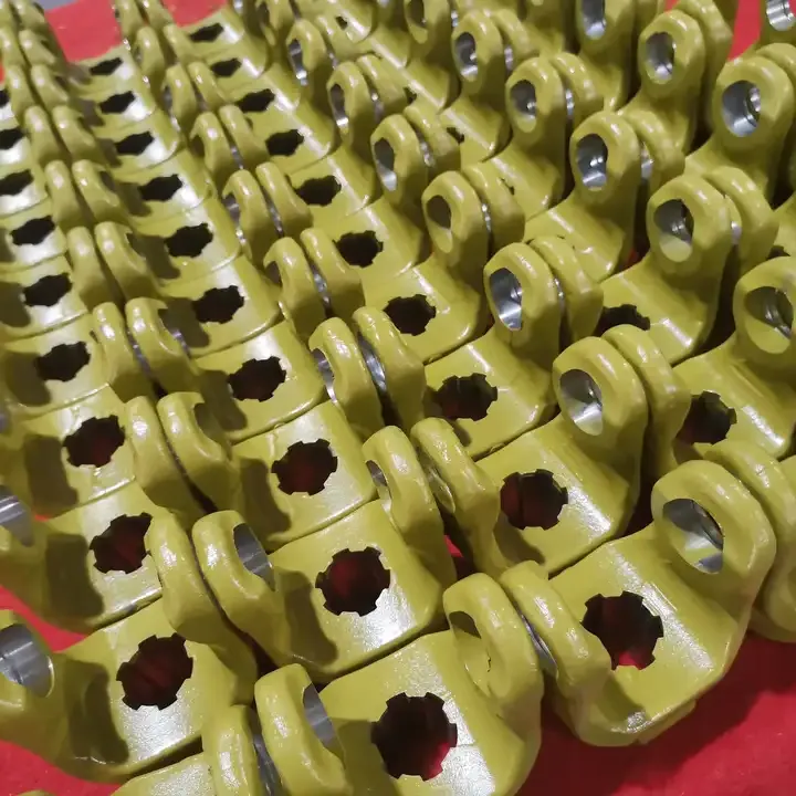 T4 Series Steel PTO Drive Shaft Splined Yoke with Collar for Tractor and Tractor Implements