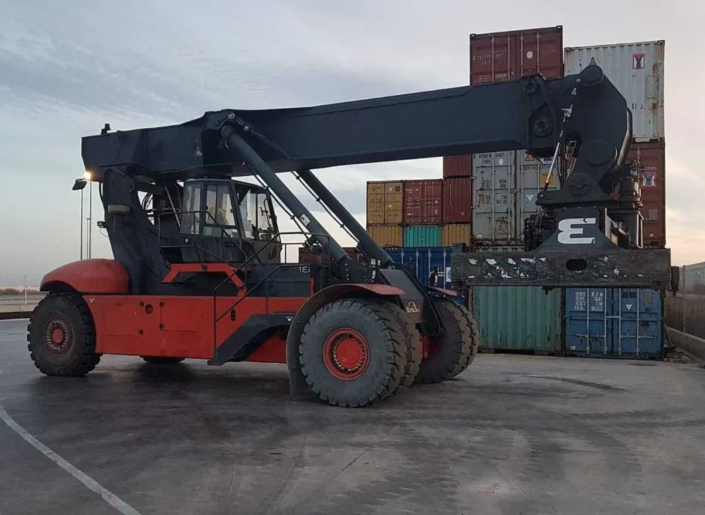 Reach Stacker Luffing Cylinder