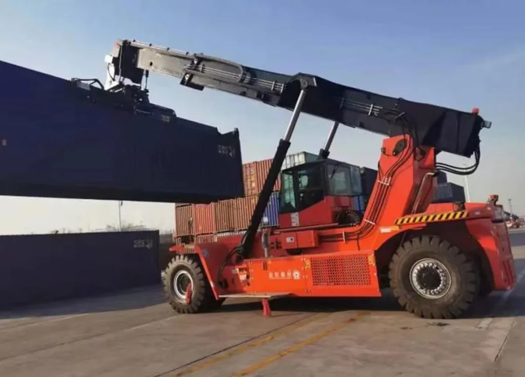 Reach Stacker Steering Cylinder