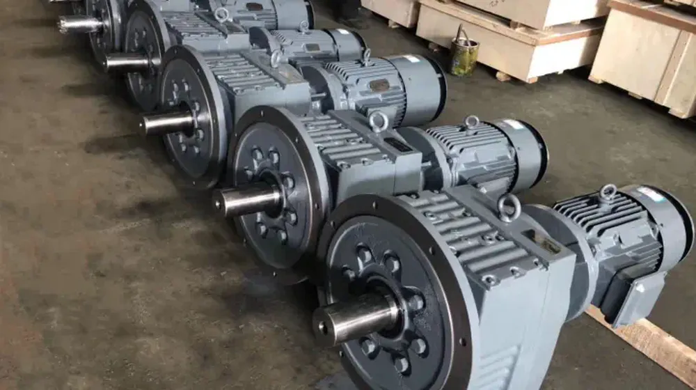 RF Series Inline Coaxial Helical Gearbox with Flange Mounted