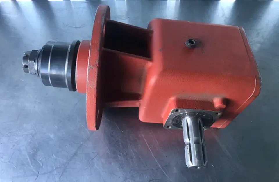 Rotary Mower Gearbox - Replacement of Comer Code LF140J