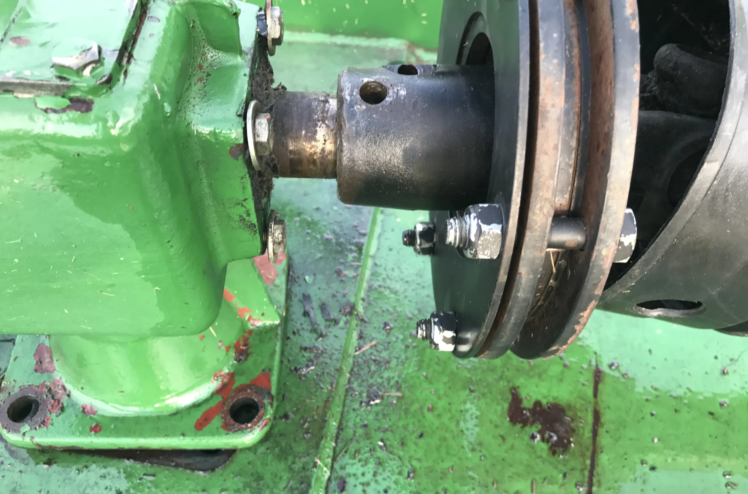 Rotary Mower Gearbox - Replacement of Comer Code LF227J