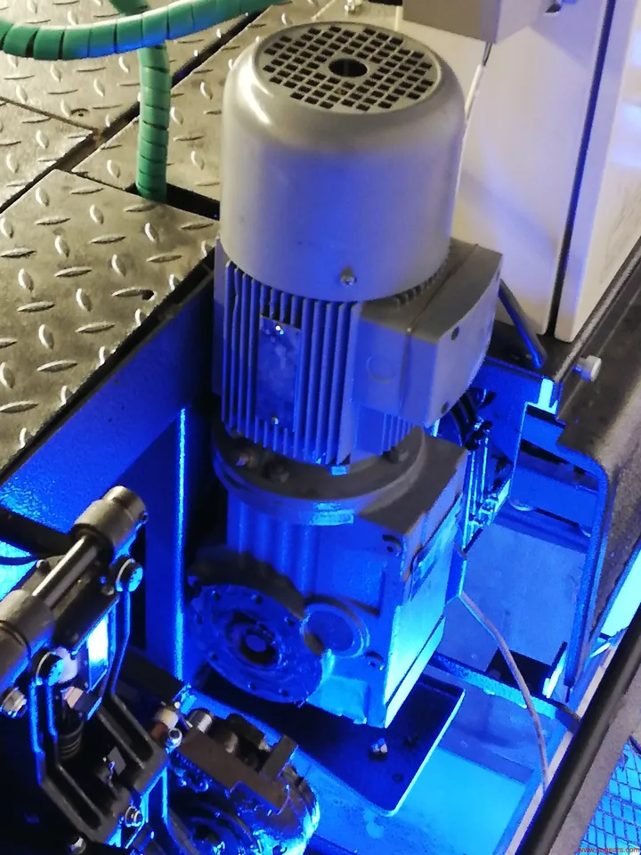 EPS Series Solid Shaft Helical Worm Gearbox