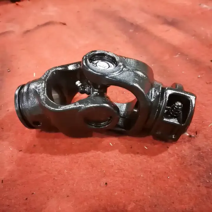 1.05.C25 Tractor Universal Joint Double Round Yoke Black Tractor Universal Joint