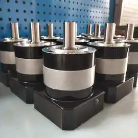 TE060 Series High Precision Planetary Gearbox Helical Gear Reducer