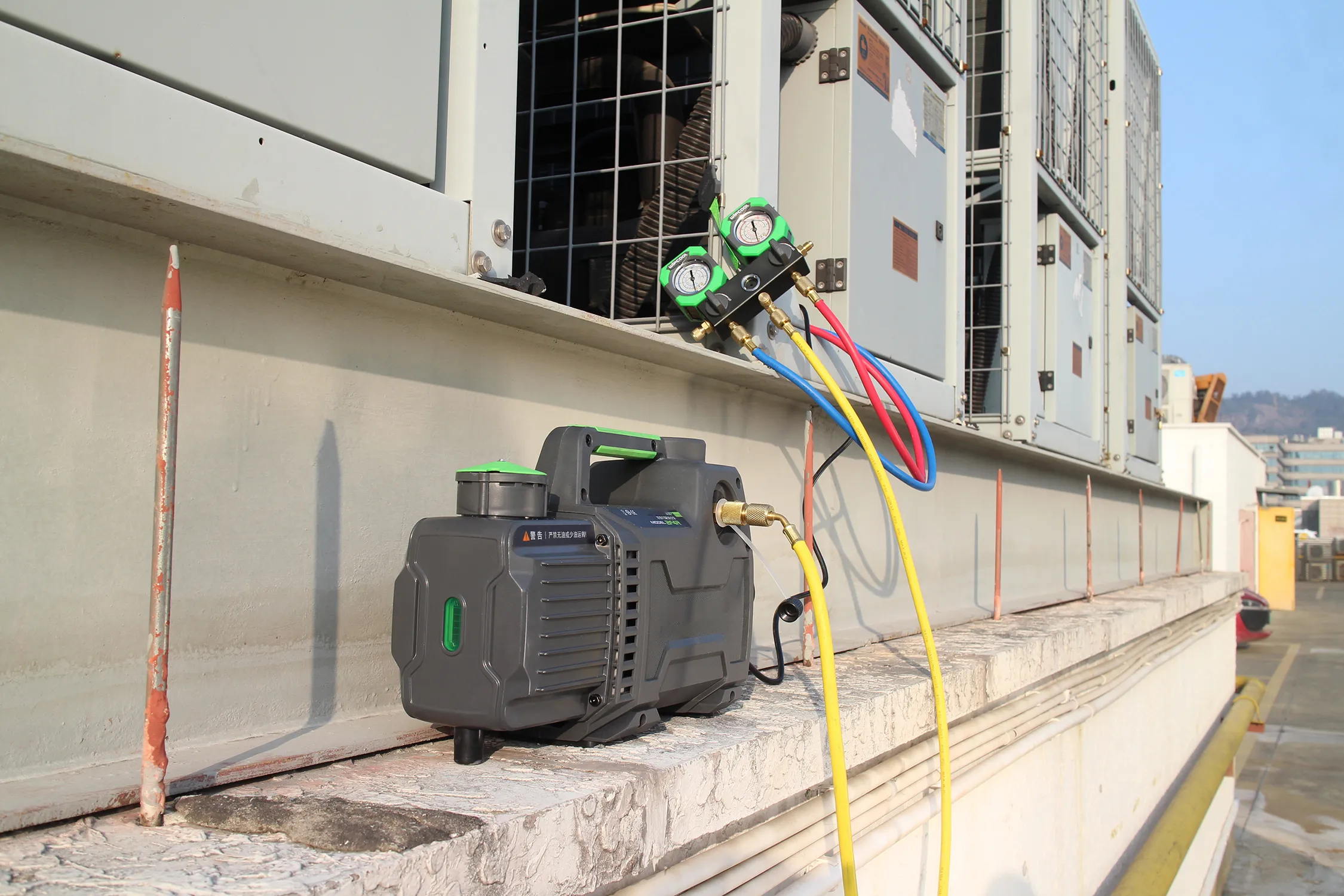 Single Stage Refrigerant Vacuum Pump T2/T4/T6/T8/T10/T12 R32 for Rooftop A/C Systems and Refrigeration Unit