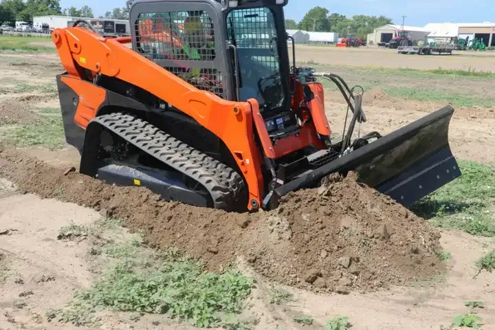 Sweeping Machine Hydraulic Angle Broom Skid Steer Loader Attachment