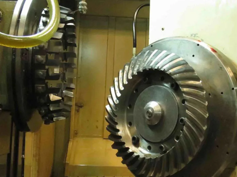 Spiral Bevel Gears (Helical Bevel Gear)