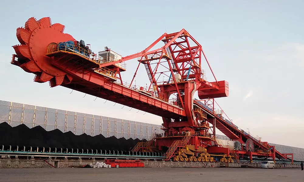 Stacker Reclaimer Skeleton Pitch Cylinder