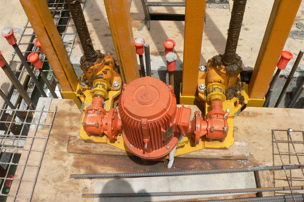 SWLD Series Worm Gear Screw Jack with Flange Input for Construction Lifting